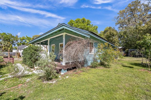 637 NW 4TH STREET, Gainesville, FL 32601