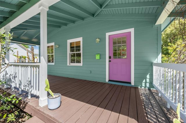 637 NW 4TH STREET, Gainesville, FL 32601
