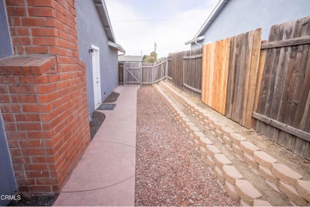 382 Alpine Avenue, Ventura, CA 93004