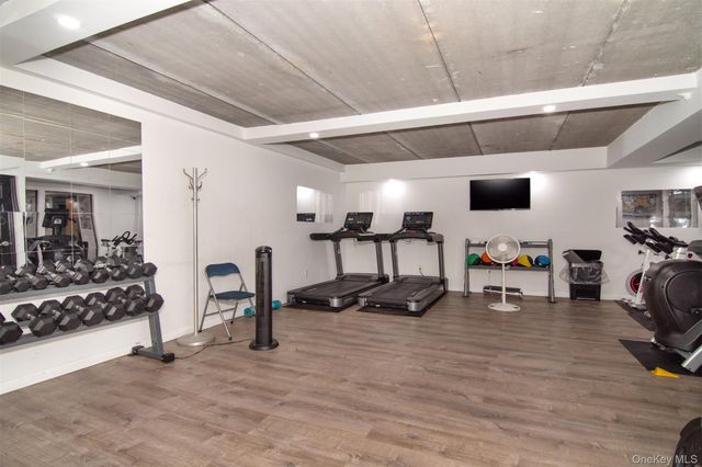 397 N Broadway 1Q, Yonkers, NY 10701