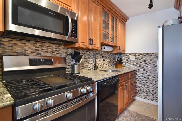 397 N Broadway 1Q, Yonkers, NY 10701