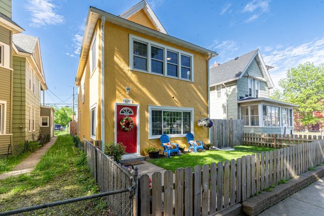 865 Thomas Avenue, Saint Paul, MN 55104