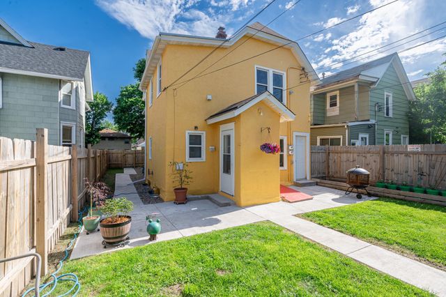 865 Thomas Avenue, Saint Paul, MN 55104