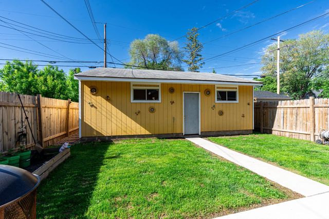 865 Thomas Avenue, Saint Paul, MN 55104
