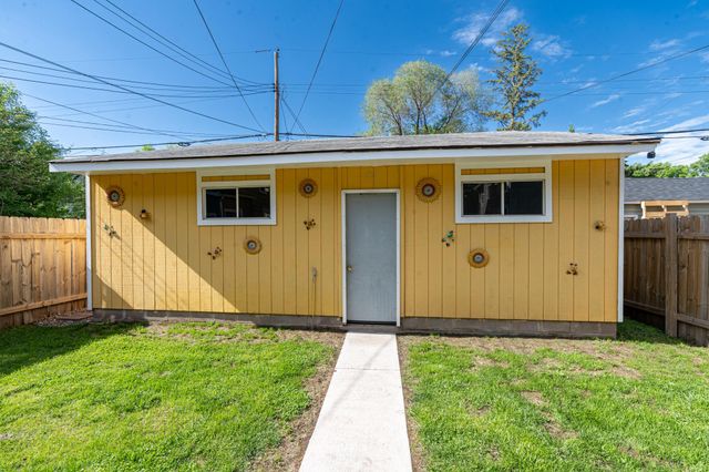 865 Thomas Avenue, Saint Paul, MN 55104