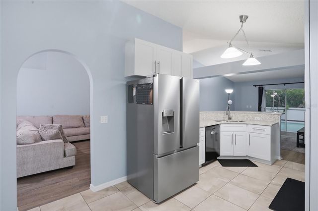 2015 CORNER SCHOOL DRIVE, Orlando, FL 32820