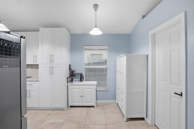 2015 CORNER SCHOOL DRIVE, Orlando, FL 32820