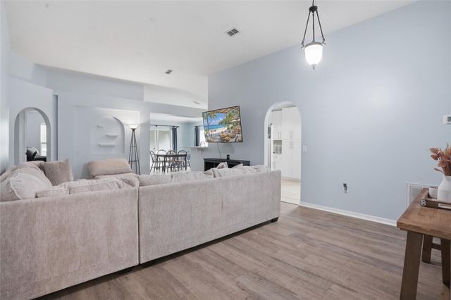 2015 CORNER SCHOOL DRIVE, Orlando, FL 32820