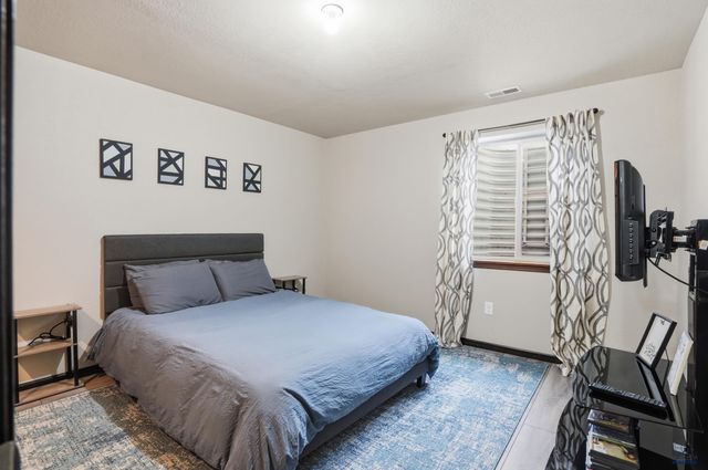 612 HAAKON ST, Rapid City, SD 57703