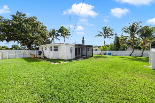 3150 SW 39th Ave, West Park, FL 33023