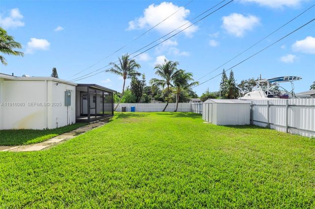 3150 SW 39th Ave, West Park, FL 33023