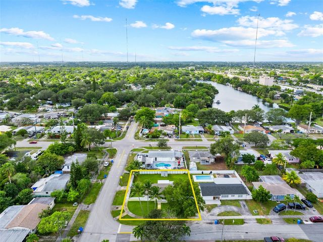3150 SW 39th Ave, West Park, FL 33023