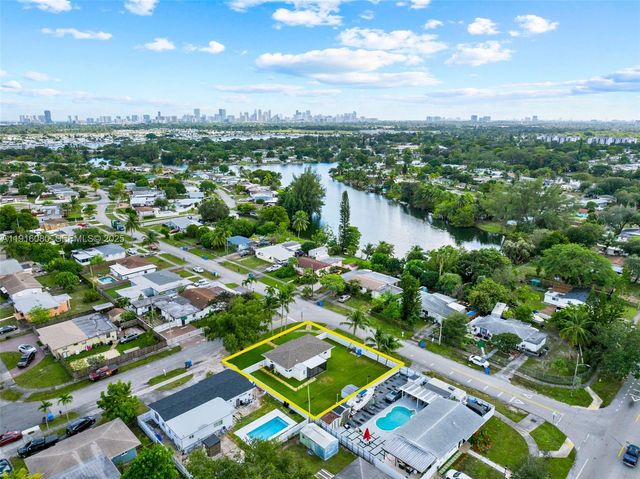 3150 SW 39th Ave, West Park, FL 33023