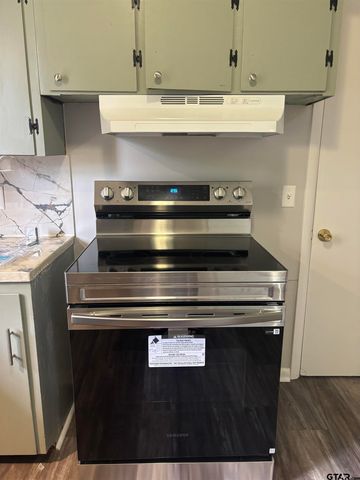 3431 Baldwin Dr, Tyler, TX 75702