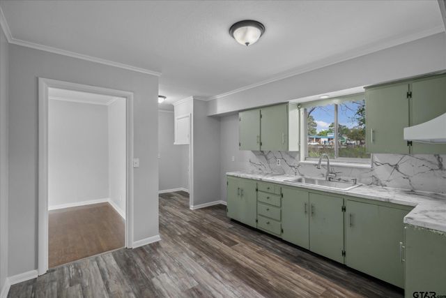 3431 Baldwin Dr, Tyler, TX 75702