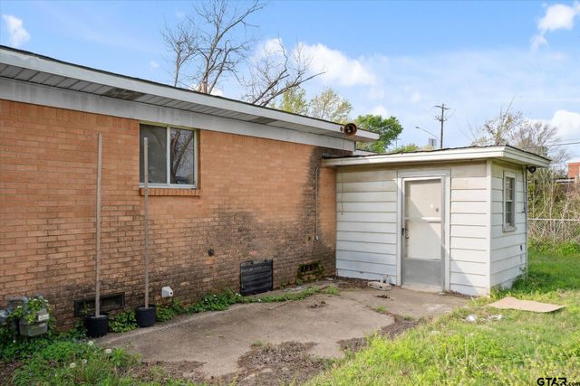 3431 Baldwin Dr, Tyler, TX 75702