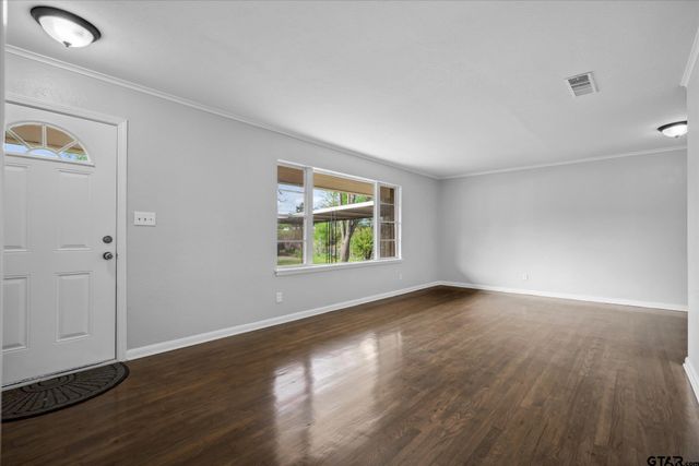 3431 Baldwin Dr, Tyler, TX 75702
