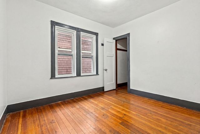 119 Temple St, Somerville, MA 02145