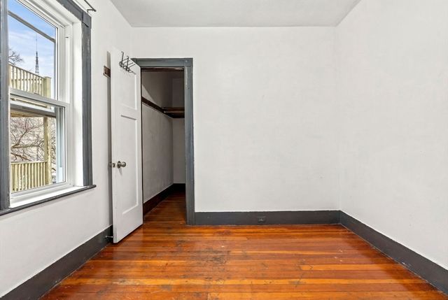 119 Temple St, Somerville, MA 02145