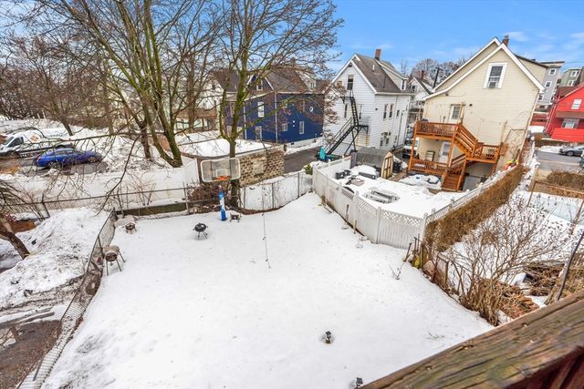 119 Temple St, Somerville, MA 02145