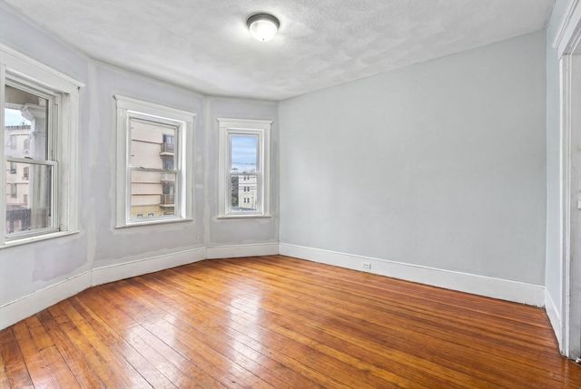 119 Temple St, Somerville, MA 02145