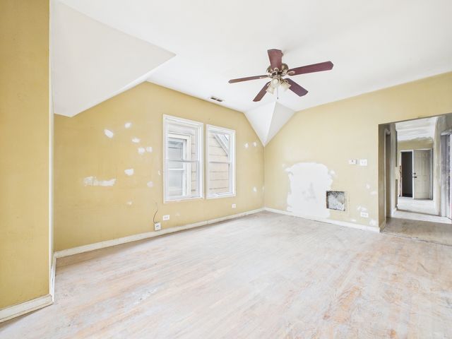 6940 S Bishop Street, Chicago, IL 60636