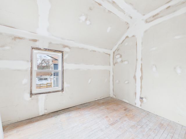 6940 S Bishop Street, Chicago, IL 60636