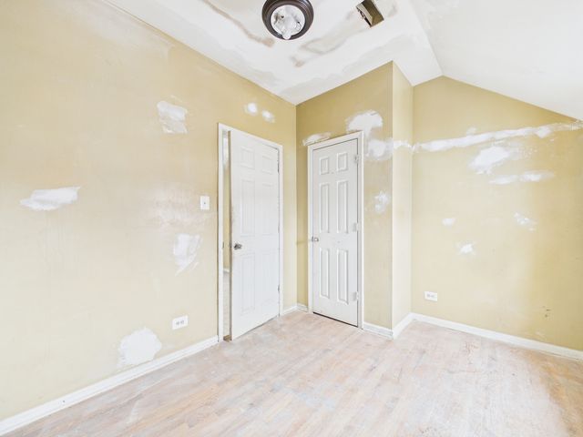 6940 S Bishop Street, Chicago, IL 60636