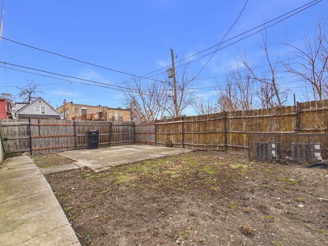 6940 S Bishop Street, Chicago, IL 60636