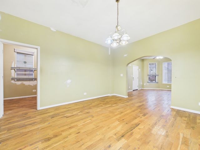 6940 S Bishop Street, Chicago, IL 60636