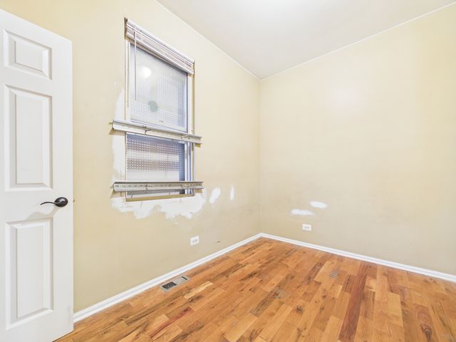 6940 S Bishop Street, Chicago, IL 60636