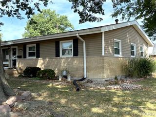 13 Miami Court, Granite City, IL 62040