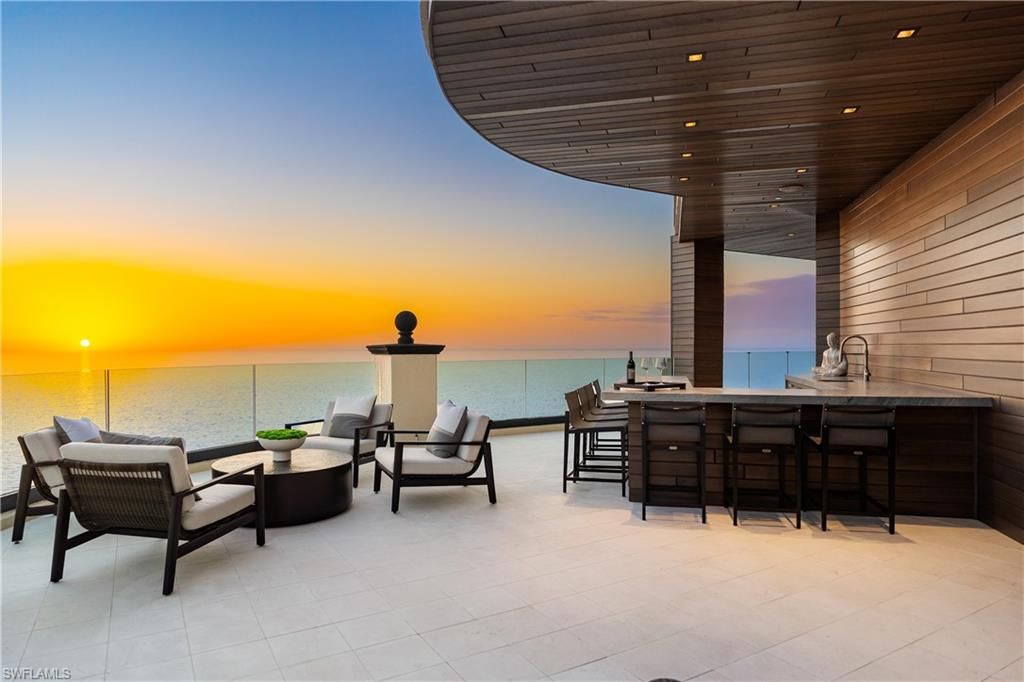 81 Seagate DR PH20, NAPLES, FL 34103 — photo 2