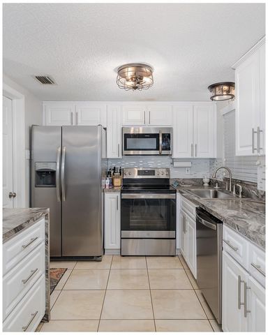 10117 GARDENIA LANE, Port Richey, FL 34668