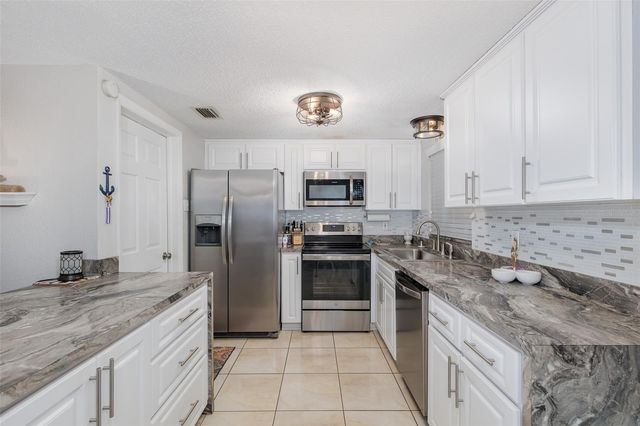 10117 GARDENIA LANE, Port Richey, FL 34668