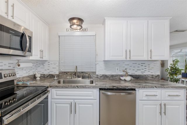 10117 GARDENIA LANE, Port Richey, FL 34668