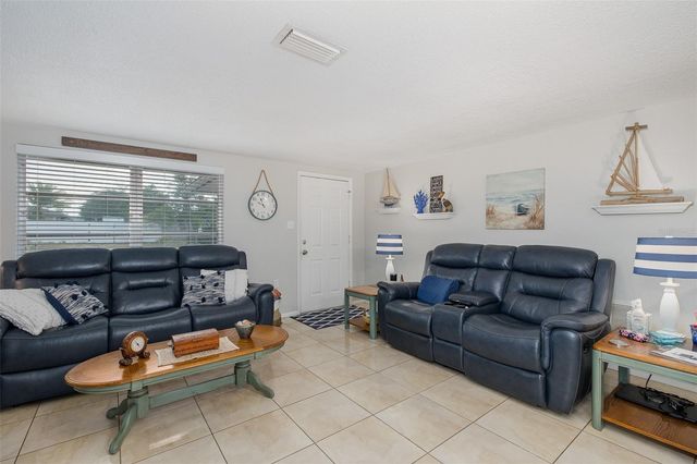 10117 GARDENIA LANE, Port Richey, FL 34668
