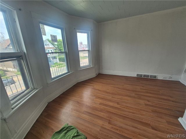 1133 East Delavan Avenue S, Buffalo, NY 14215