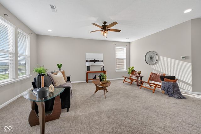 11904 Crossbill Court, Noblesville, IN 46060