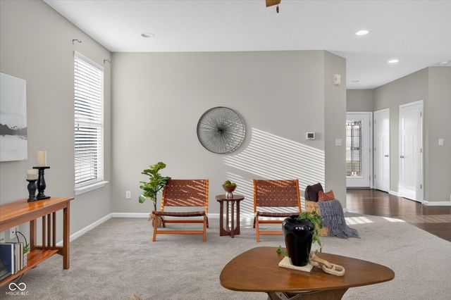 11904 Crossbill Court, Noblesville, IN 46060