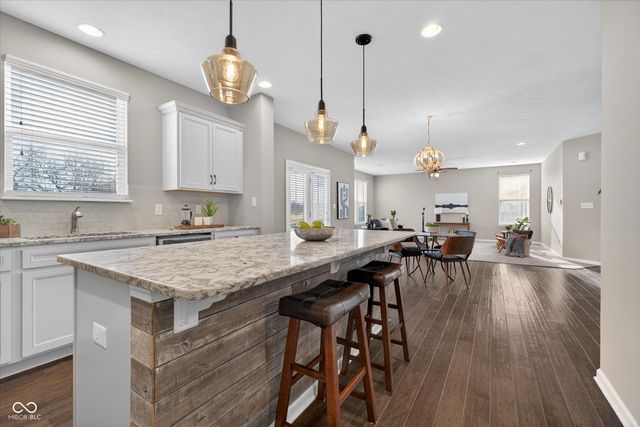 11904 Crossbill Court, Noblesville, IN 46060