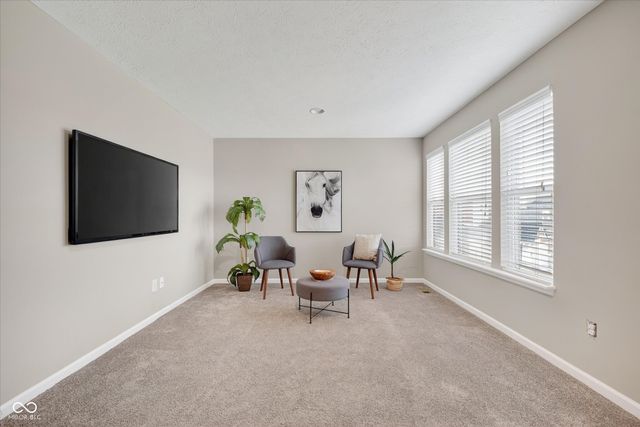 11904 Crossbill Court, Noblesville, IN 46060