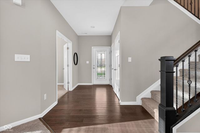 11904 Crossbill Court, Noblesville, IN 46060