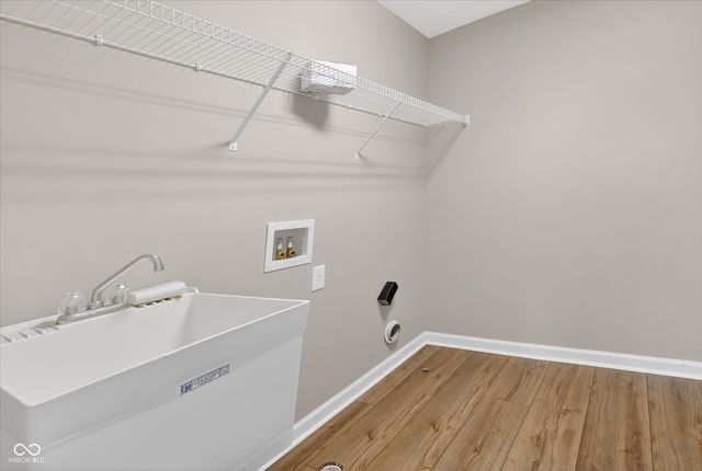 11904 Crossbill Court, Noblesville, IN 46060