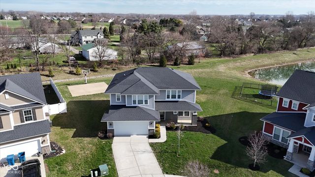 11904 Crossbill Court, Noblesville, IN 46060