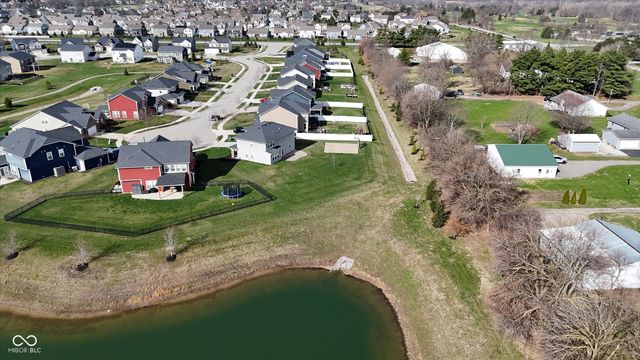 11904 Crossbill Court, Noblesville, IN 46060