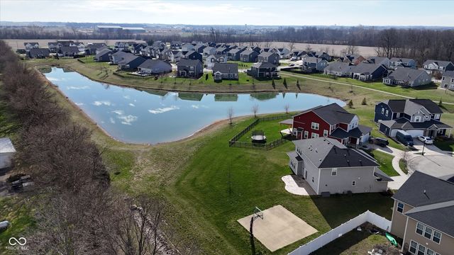 11904 Crossbill Court, Noblesville, IN 46060