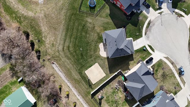 11904 Crossbill Court, Noblesville, IN 46060