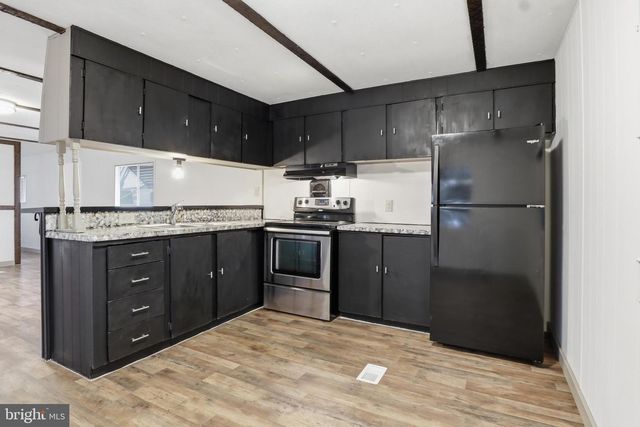 55 WALKER AVE, Gettysburg, PA 17325