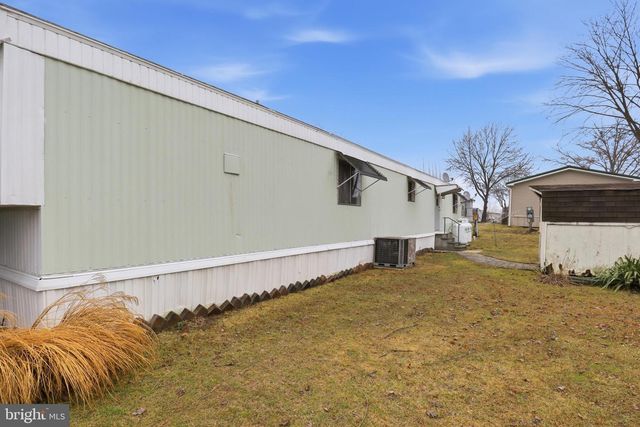 55 WALKER AVE, Gettysburg, PA 17325